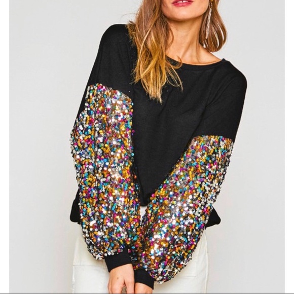 Tops - 🎉HP🎉Winter Clearance Sale|Black&Sequin Top